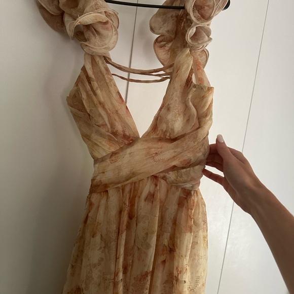 Storia Cream Floral Maxi Dress - Picture 4 of 9